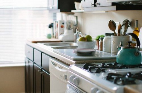 How to Equip the Perfect College Kitchen