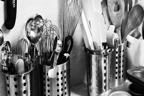 Top 5 Kitchen Essentials for College Apartments