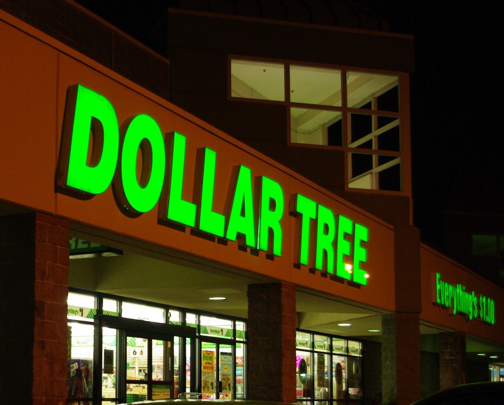 Dollar Store Decorating for College Students