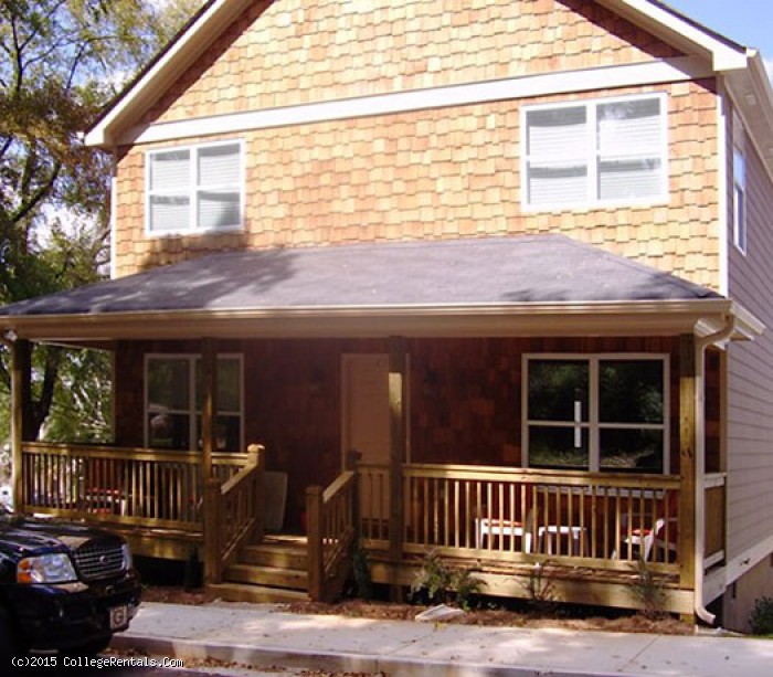 Landmark Athens apartments in Athens, Georgia