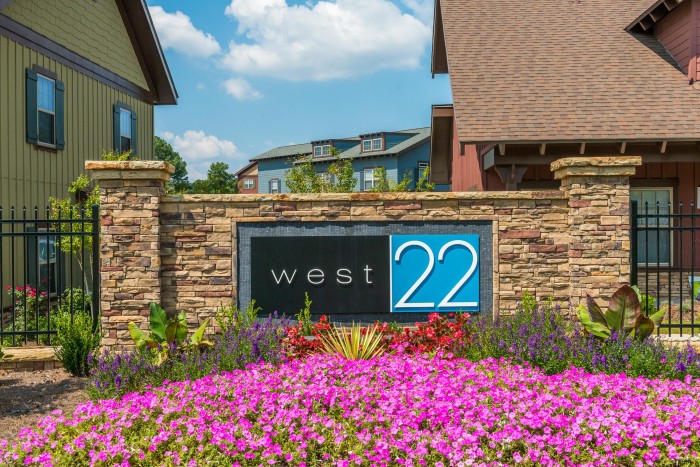 West 22