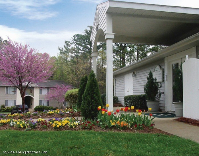  Oxford  Square apartments in Cary North Carolina 