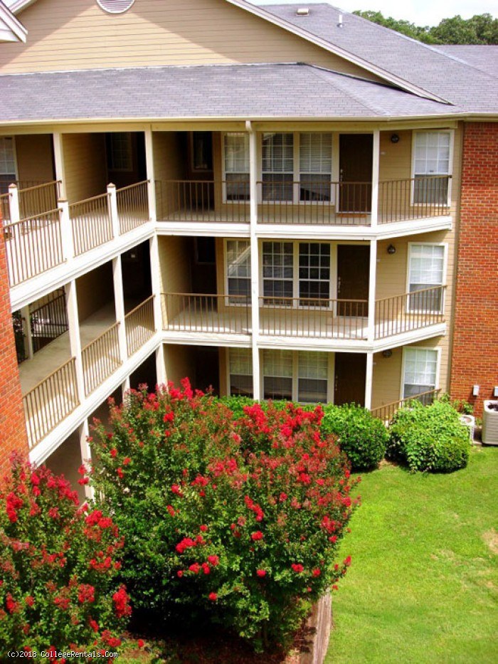 Garden Park Off Campus University Of Arkansas Housing College