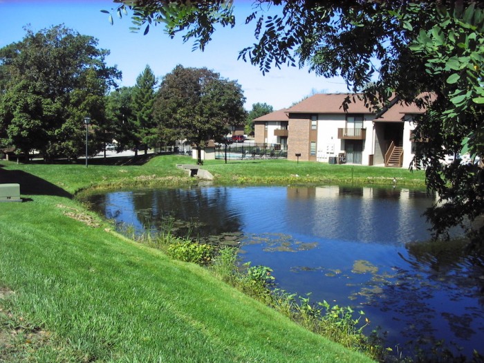 Forest Village and Woodlake apartments in Columbia, Missouri